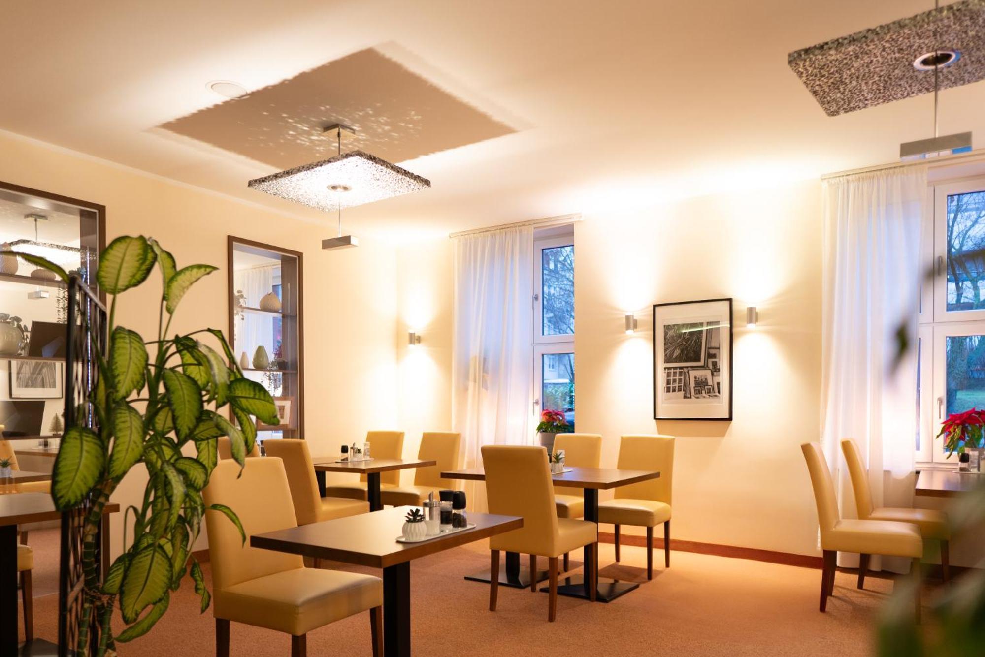 Hotel Bruehlerhoehe Эрфурт Экстерьер фото